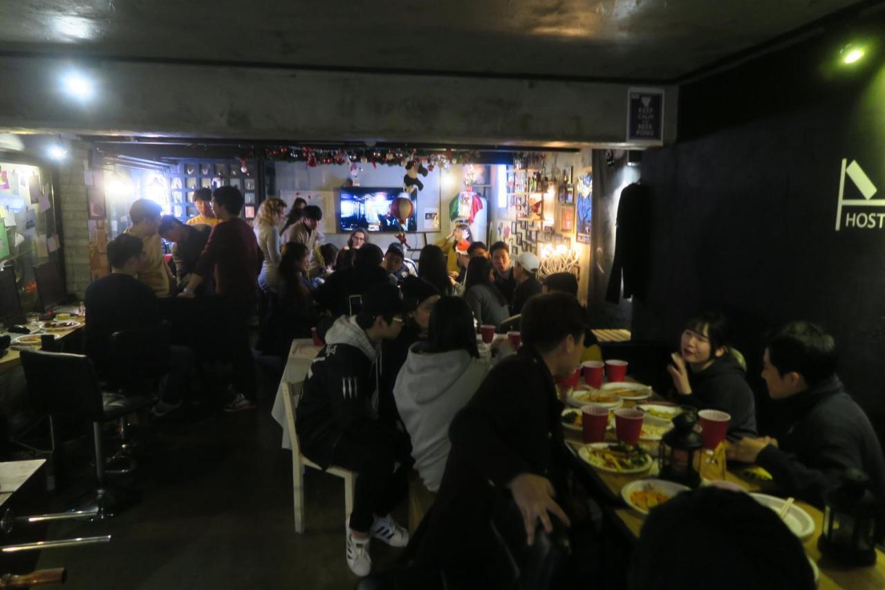 סיאול Inno Guesthouse & Bar Hongdae מראה חיצוני תמונה